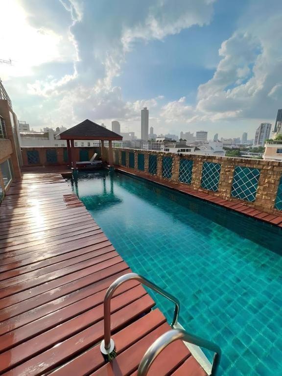 Go Inn Thonglor 23 โกอินน์ ทองหล่อ 23 X Bangkok Esterno foto