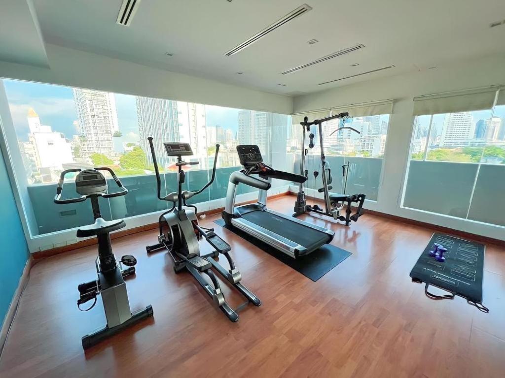 Go Inn Thonglor 23 โกอินน์ ทองหล่อ 23 X Bangkok Esterno foto