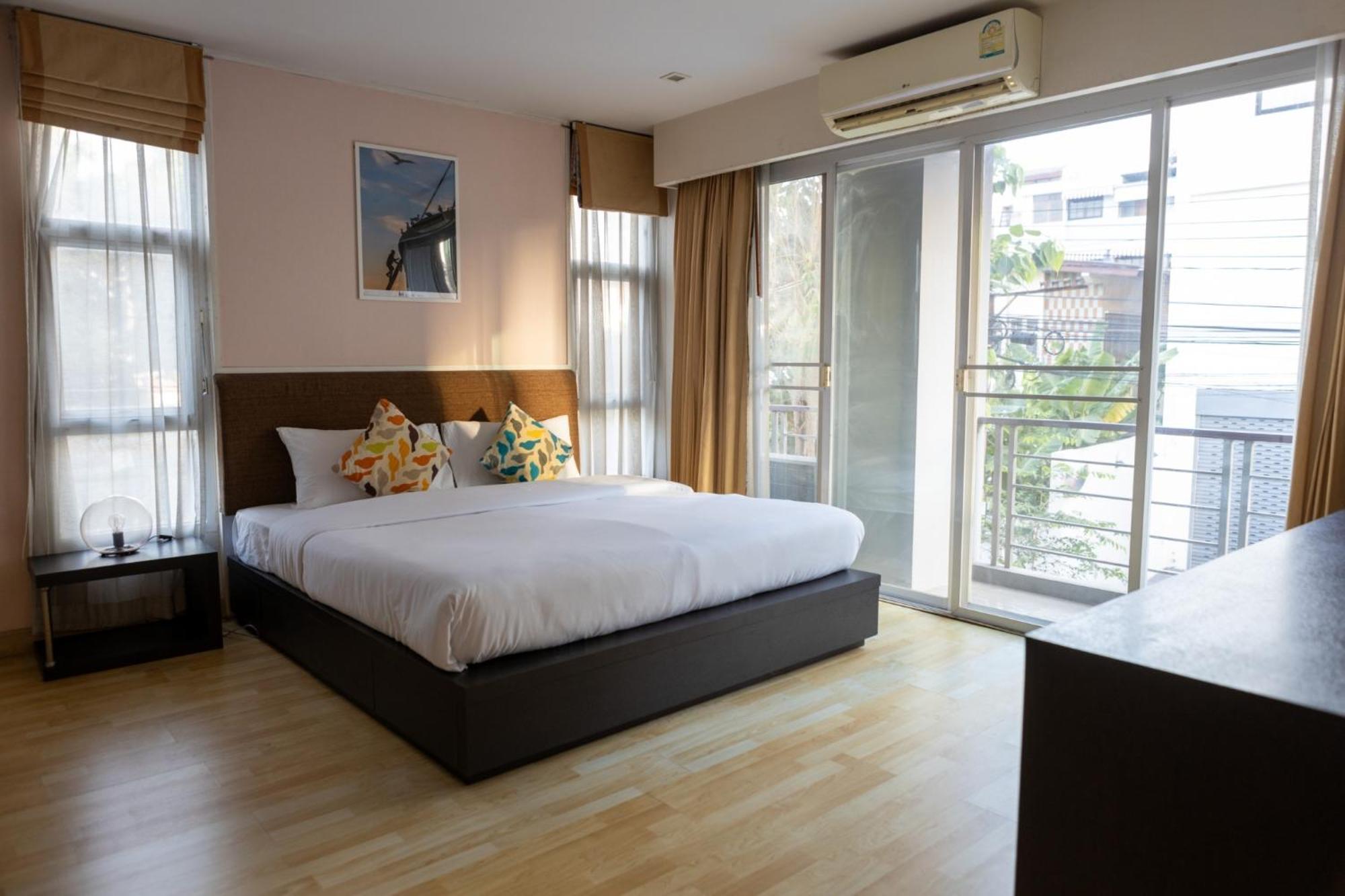 Go Inn Thonglor 23 โกอินน์ ทองหล่อ 23 X Bangkok Esterno foto